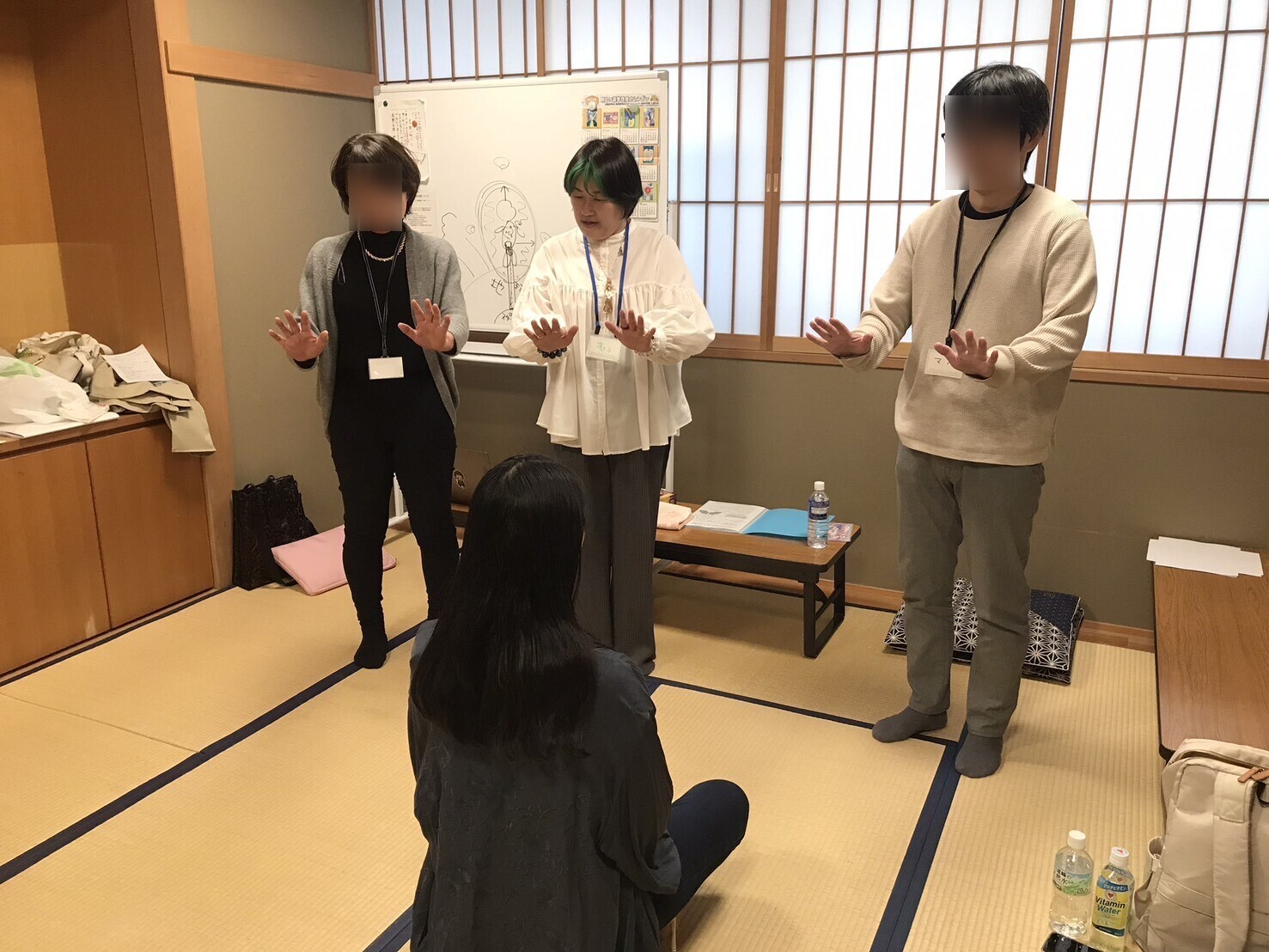 月
